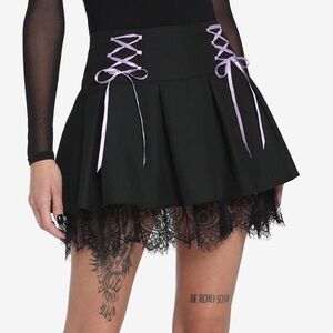Black & Purple Lace-Up‎ Pleated Skirt Hot Topic